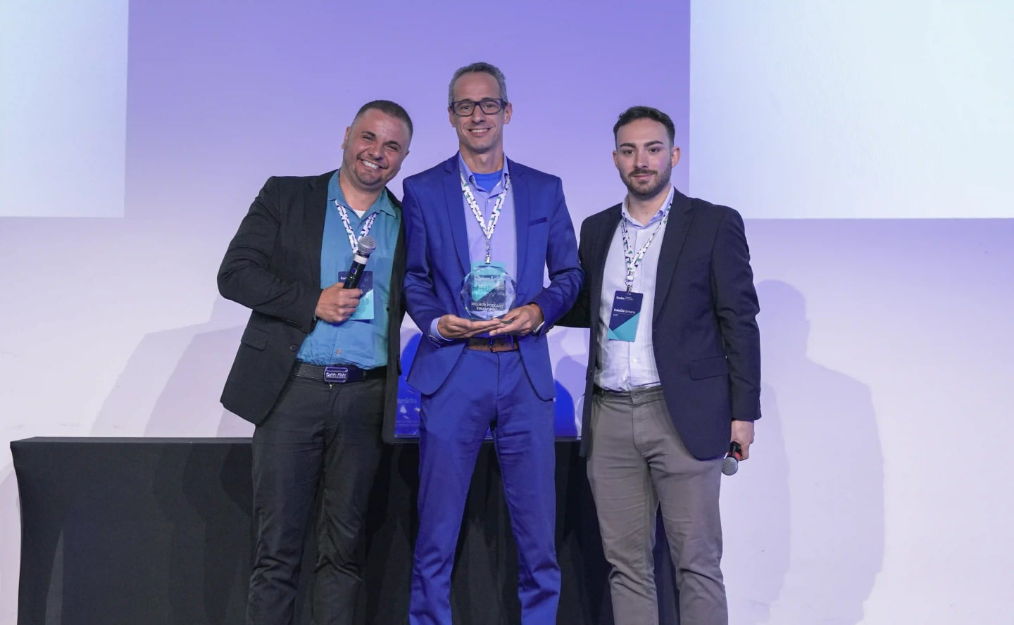 Ricardo Figueiredo recebendo o prêmio na Rankia Markets Experience