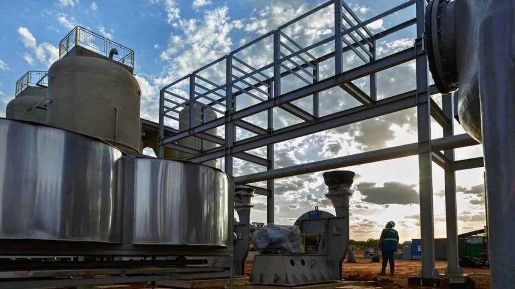 Infraestrutura industrial da Cosan, com destaque para operações de energia e logística no Brasil.